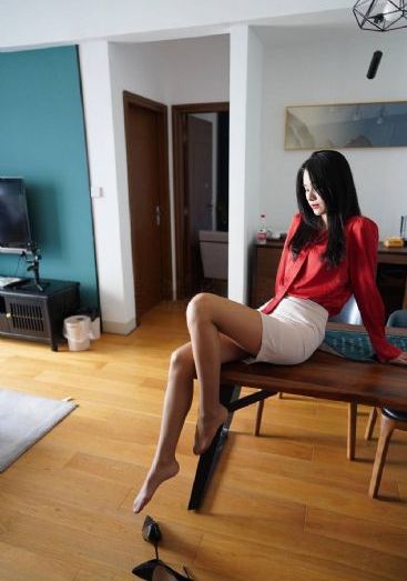 巨色乳网站在线观看_在线完整观看