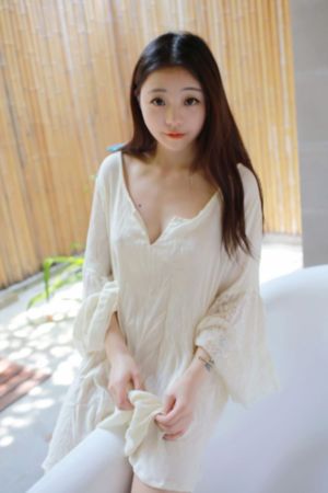 丰满迷人的老师少妇在线播放_超清迅雷电影在线