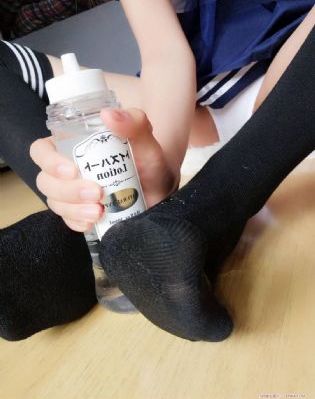 久久精品一区二区六区_欧美电影在线